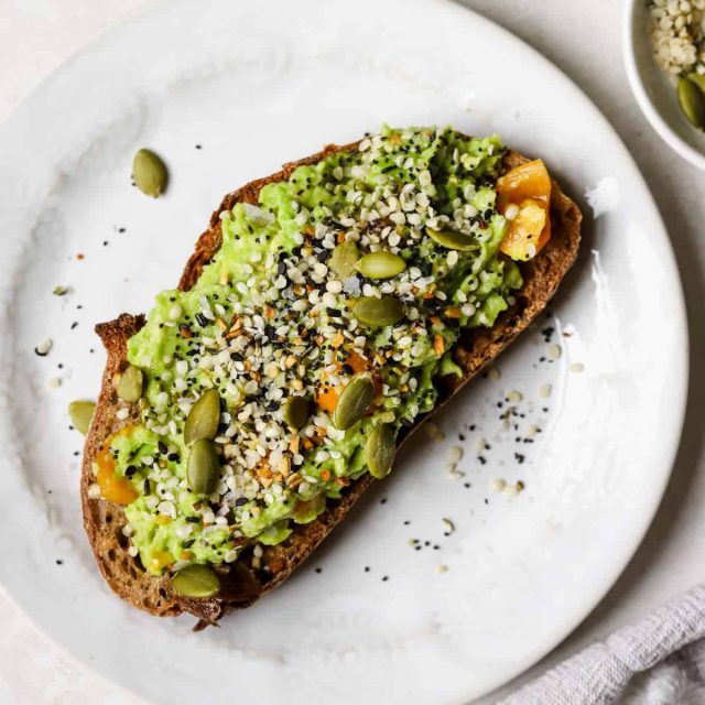 Frederic Yves Michel NOEL Simple Plant-Based Breakfasts to Start Your Day Right